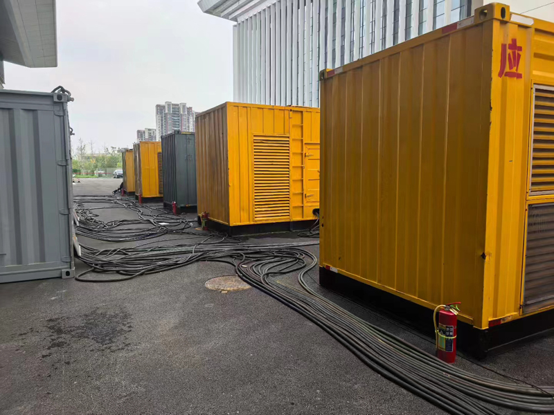 保康不同季节柴油发电机组保养有哪些注意事项？